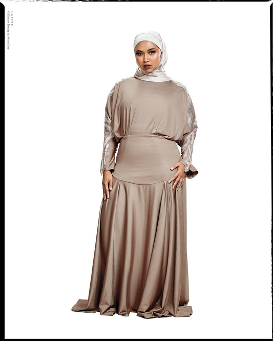 Sorel Hourglass Dress in Lire