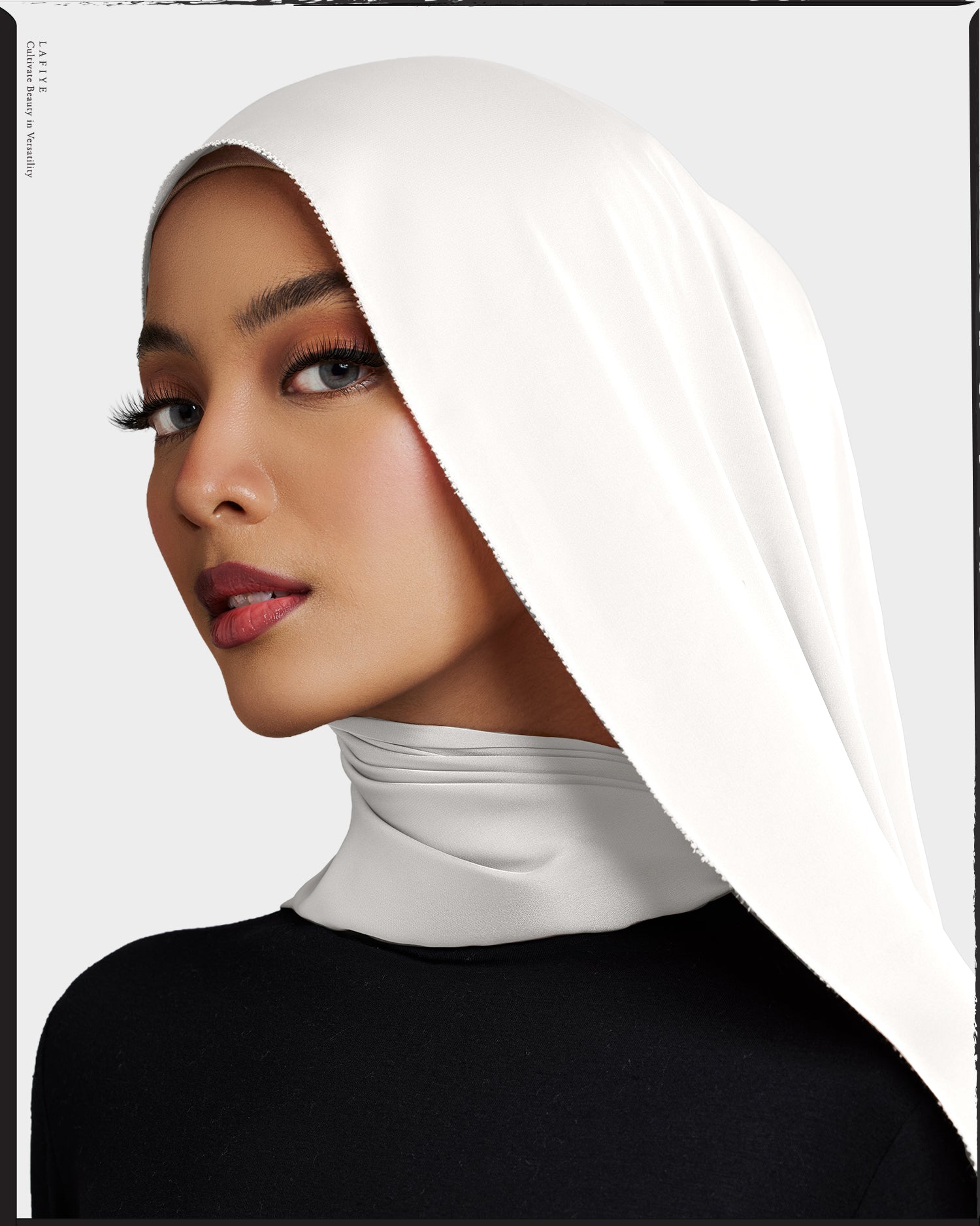 Premium Silk Scarf in Berlian