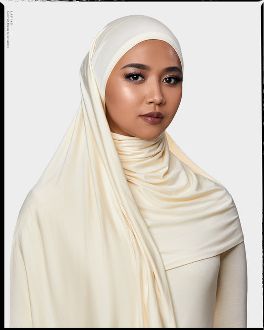 Skiv Rou Scarf in Cream