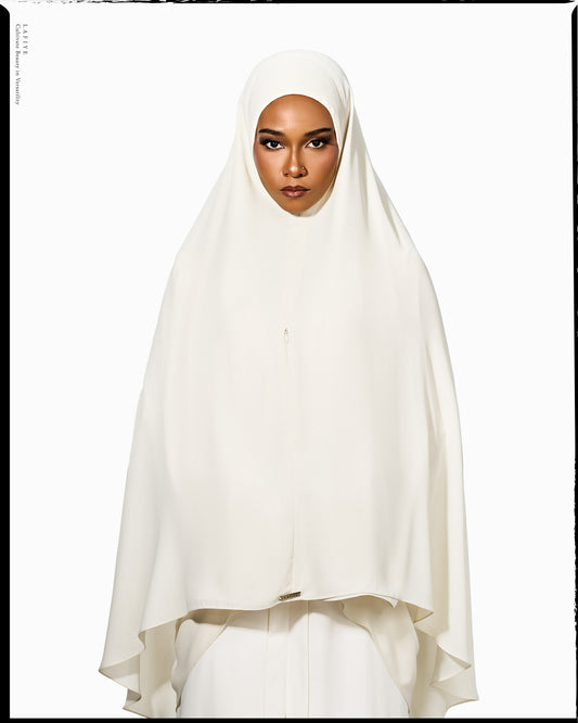 Sav Khimar in Eartha