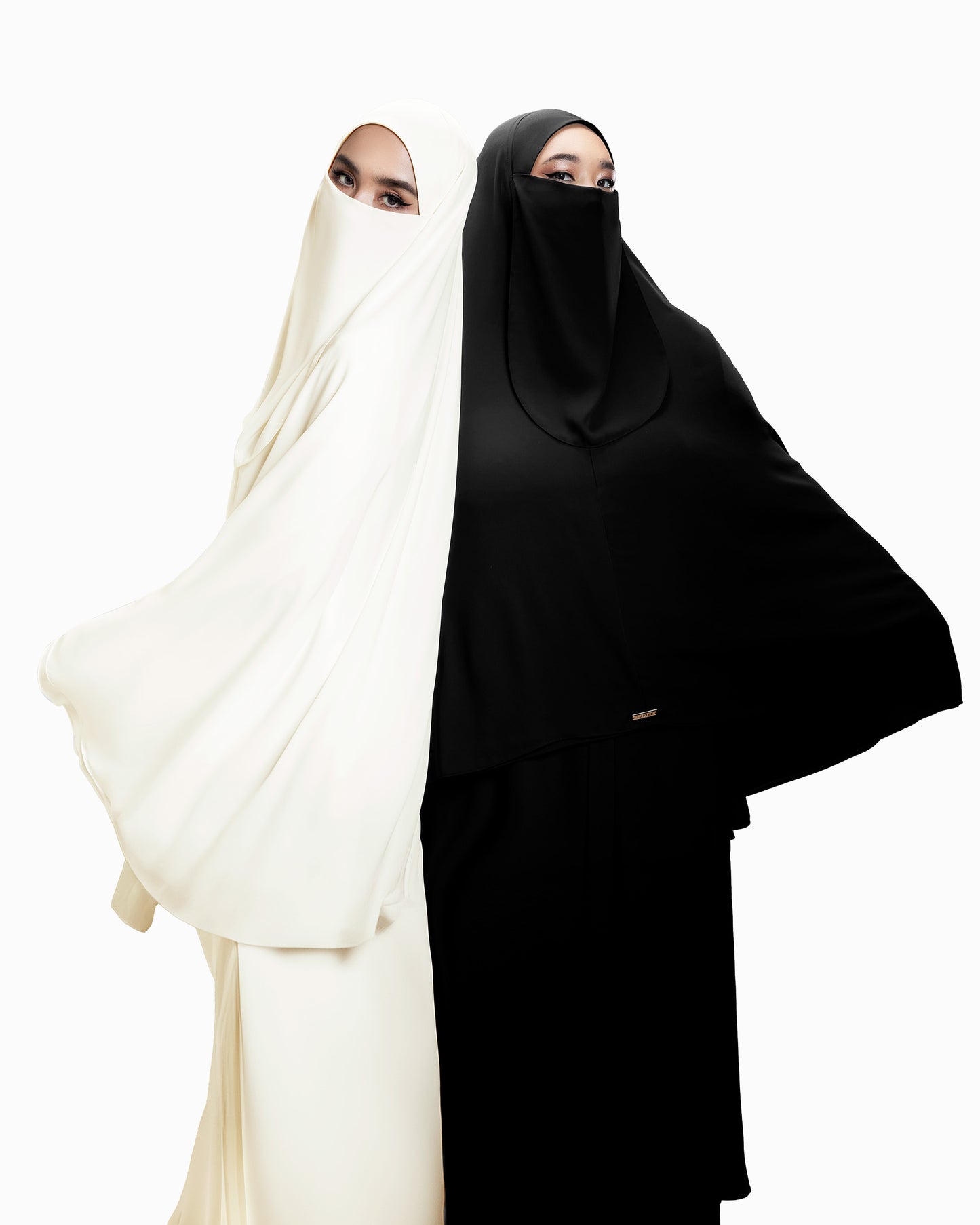 Sav Khimar in Eartha