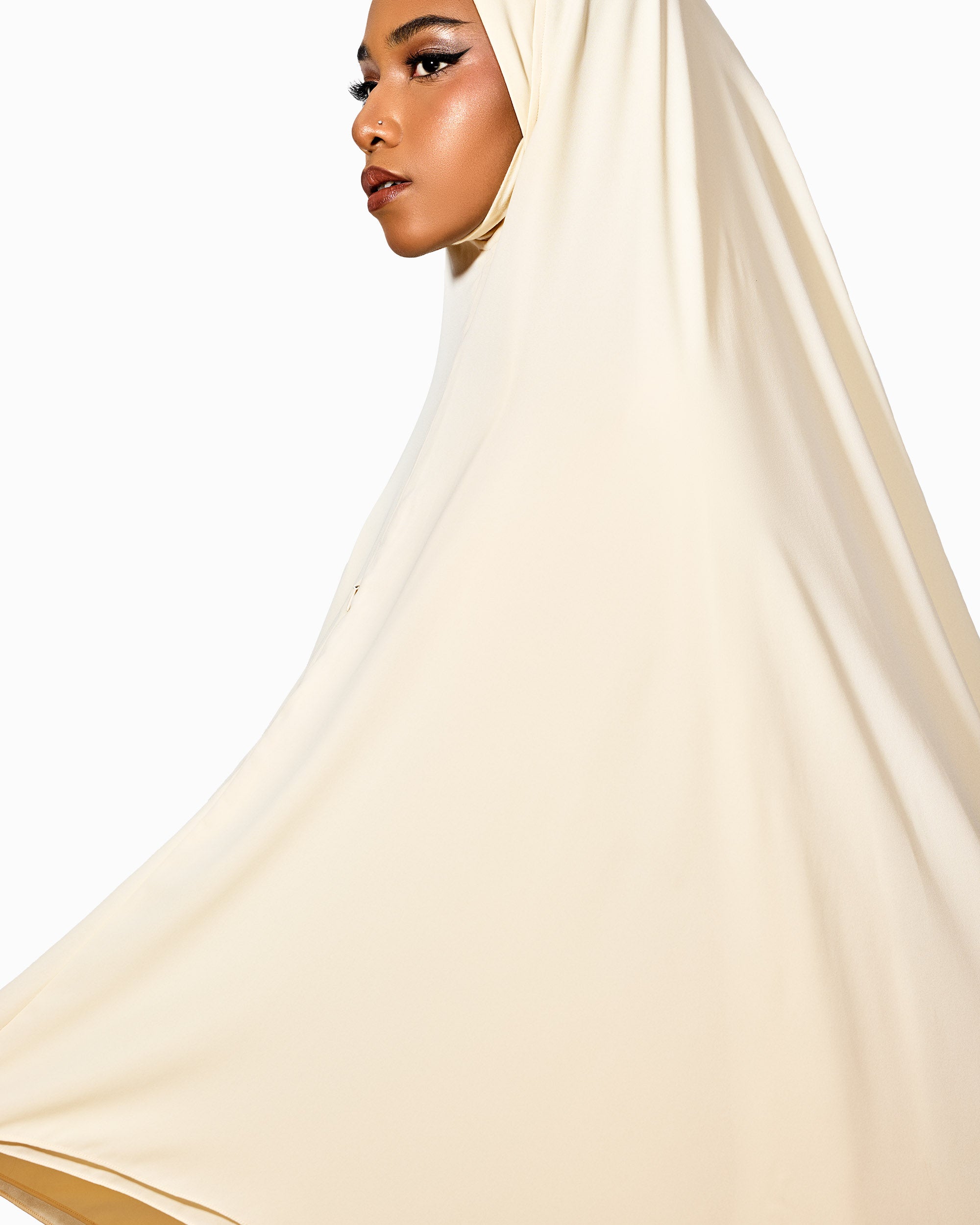 Sav Khimar in Sahara