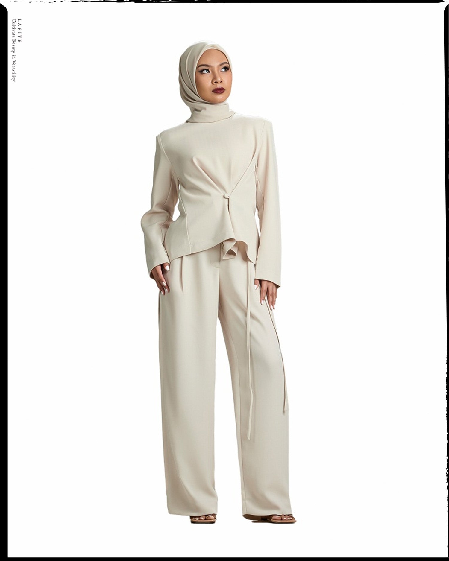 Form Tapered Trousers in Draft