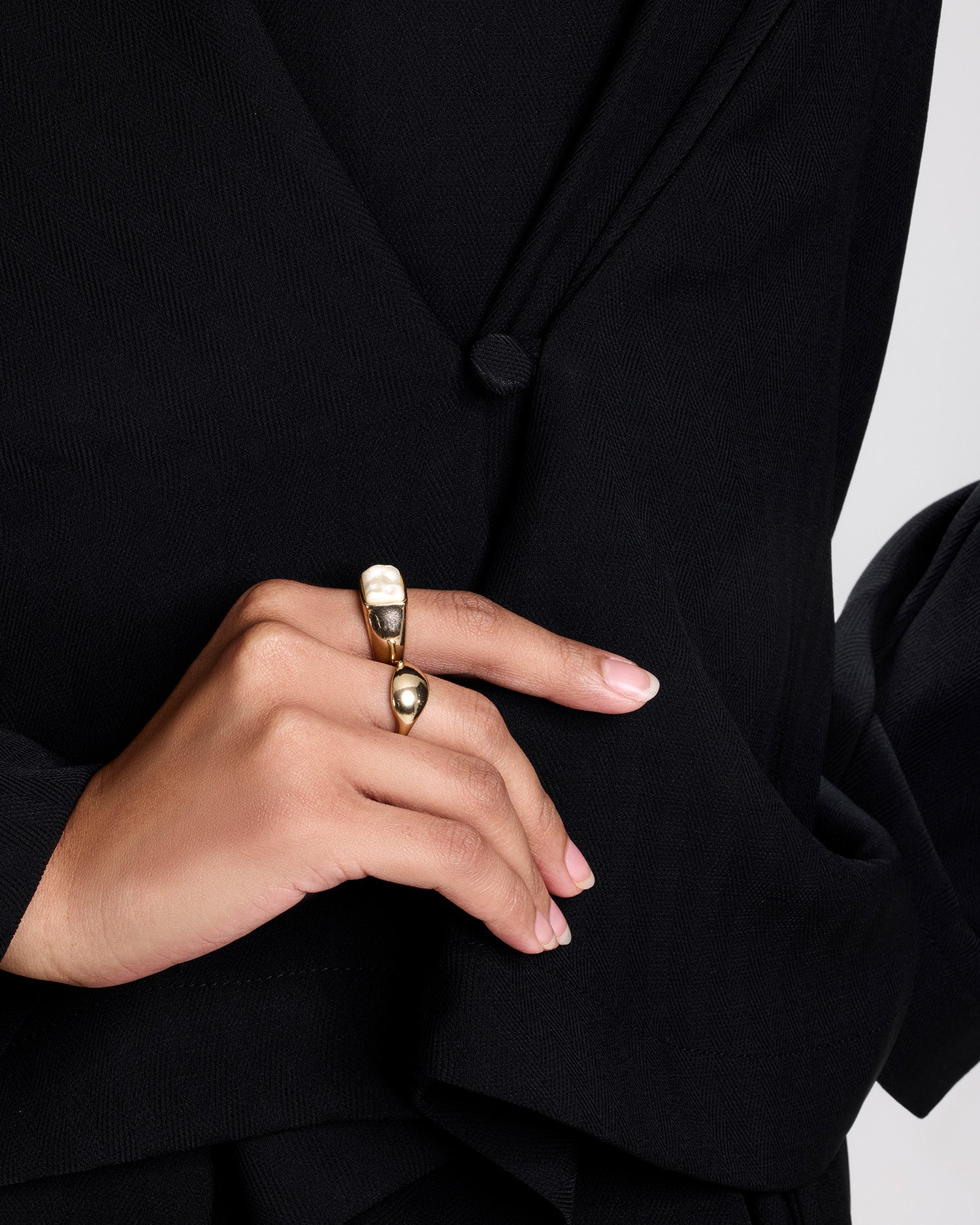 Form Buttoned Top in Focus