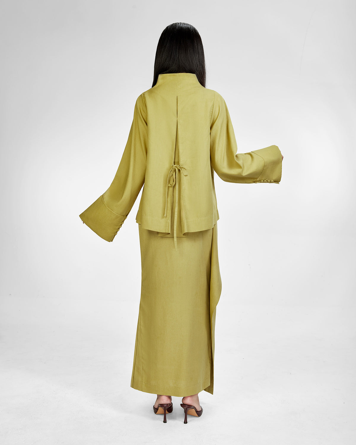 Lane Linen Flared Top in Green