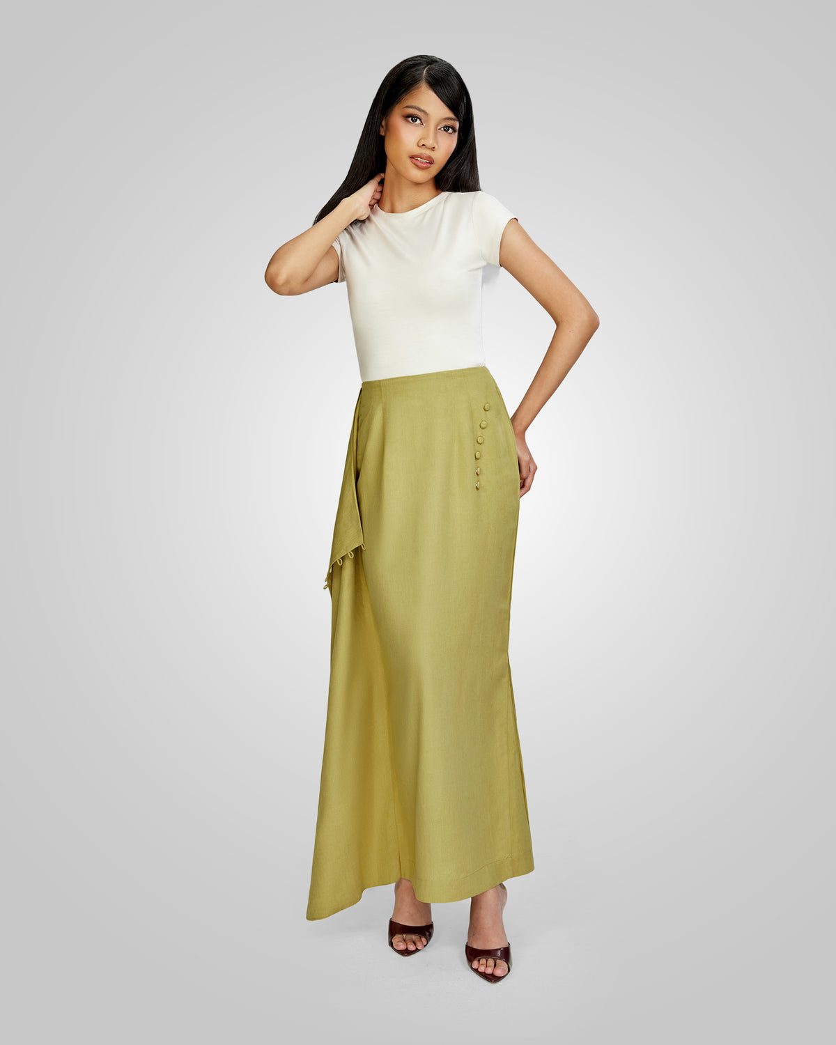 Lane Linen Wrap Skirt in Green