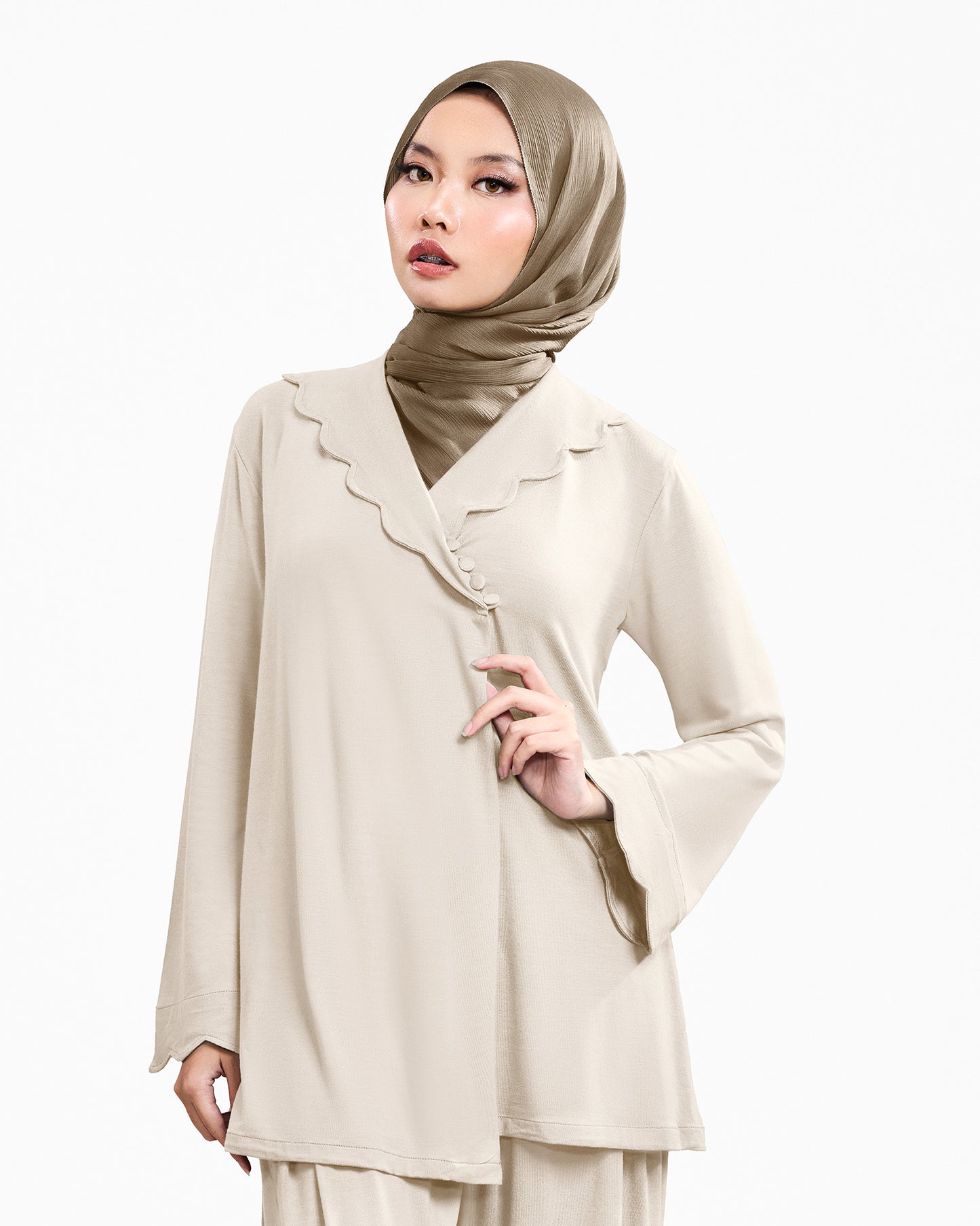 Ode Evening Set in Almond