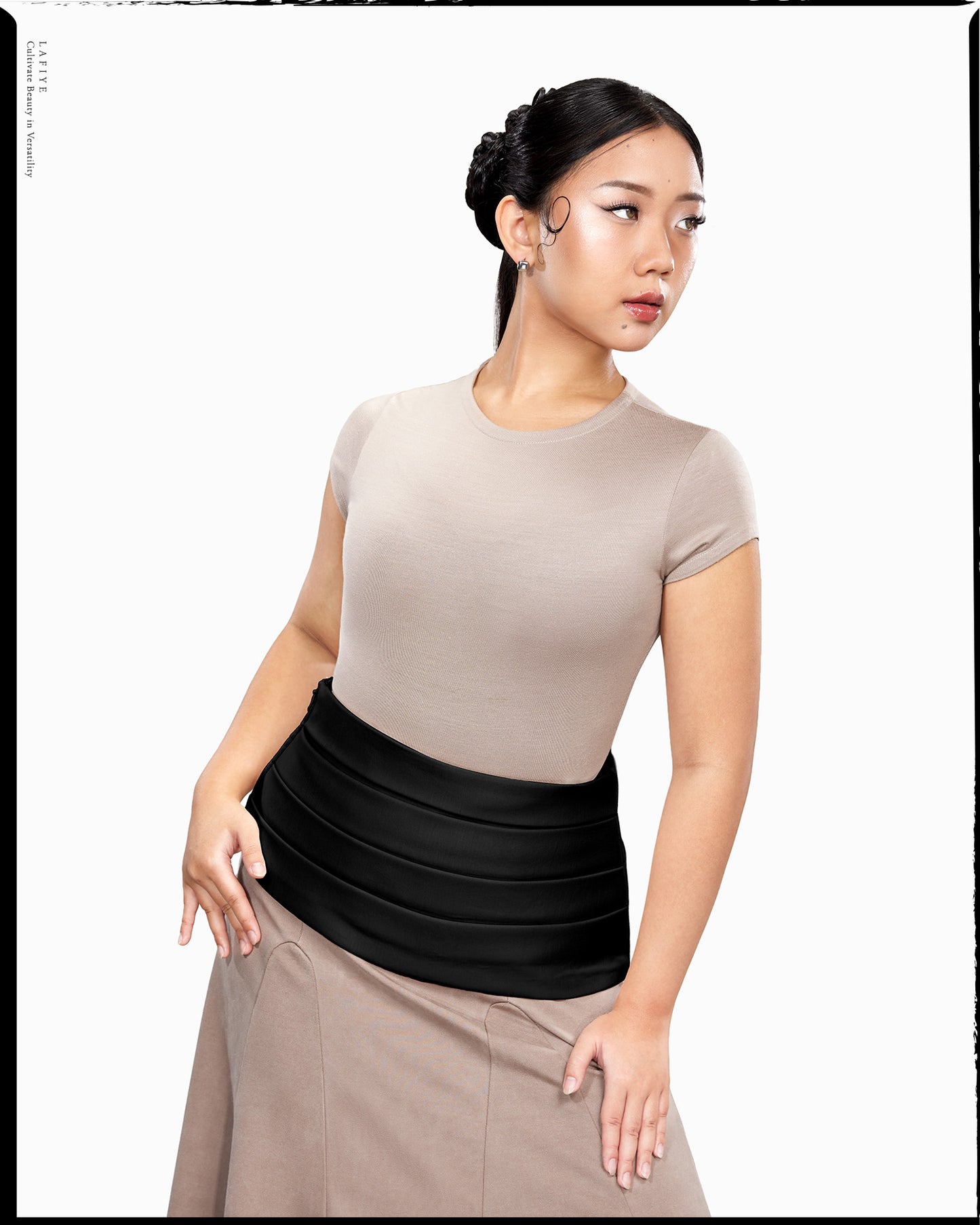 AirSens Asymmetrical Waspie in Black