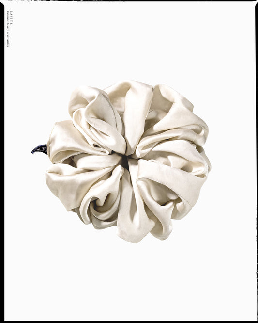 Silk Scrunchie in Adelite