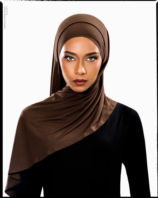 Vel Sens Scarf in Deep Brown