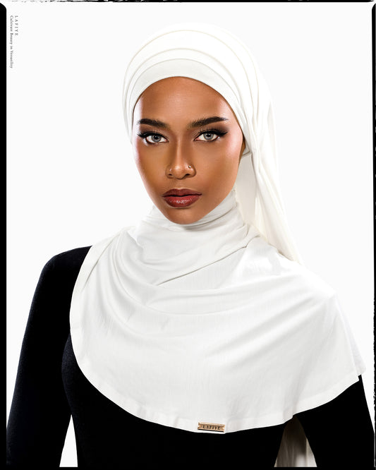 Vel Sens Scarf in White