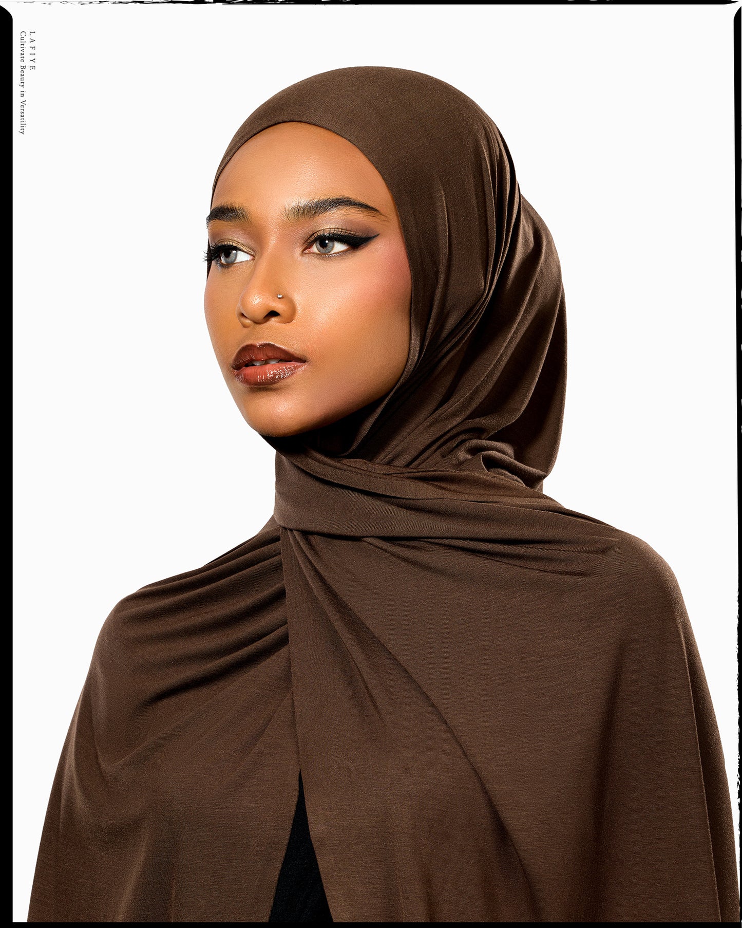 Vey Sens Instant Magnet in Deep Brown