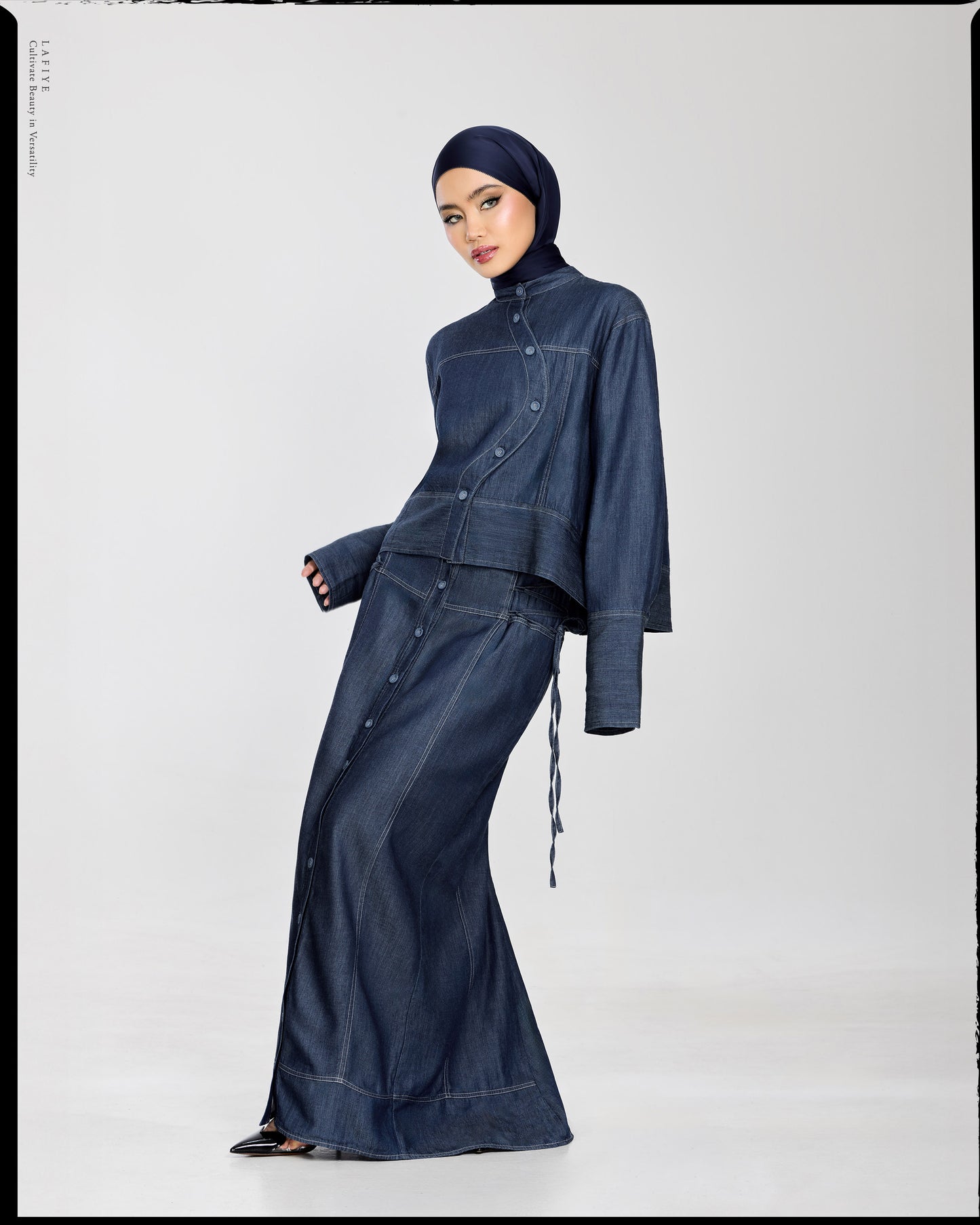 Lane Denim Straight Skirt in Dark